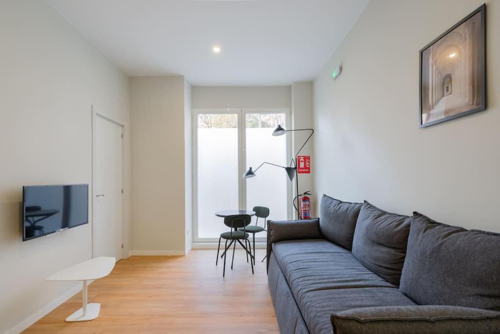 Ideal Flat For 2 Pax -F Fpo1 Madrid Exteriör bild
